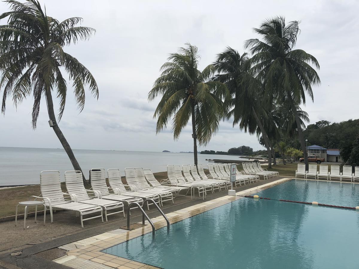 Mieqa@TheRegencyTanjungTuan  Port Dickson Bagian luar foto